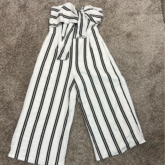 Lulu’s Margo Black and White Striped Strapless Midi Jumpsuit womens size small - Picture 1 of 15